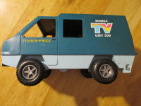 FISHER PRICE  Adventure People TV Unit Truck Toy 1977 Vintage