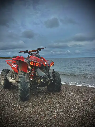 2016 Can Am Renegade 850 with Aftermarket Tune. -12,xxxKM -Yosimura Exhaust -Working Winch -Front an...