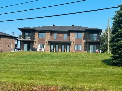 4 1/2 À LOUER (BROMPTONVILLE)