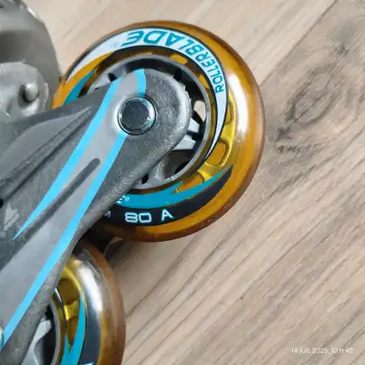 Roller Blade grandeur 7  femme NEUF !! valeur de 250$, View more