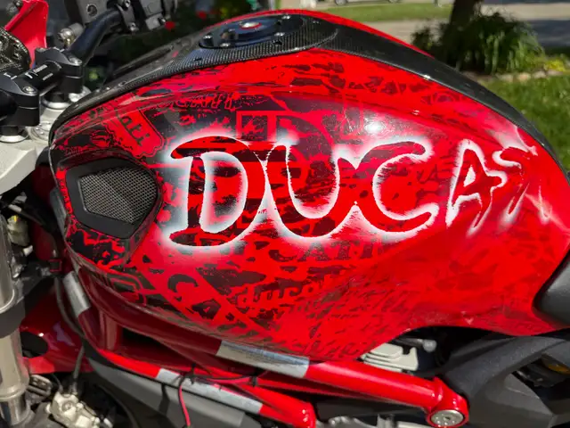 Ducati Monster in Sport Bikes in Barrie - Image 10
