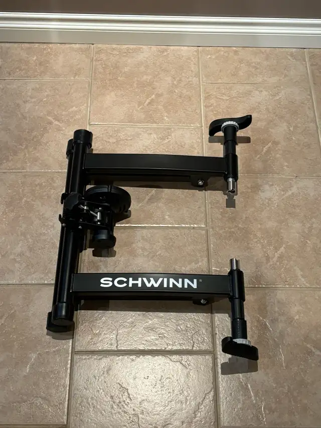 SCHWINN BIKE TRAINER in Road in Kitchener / Waterloo - Image 4