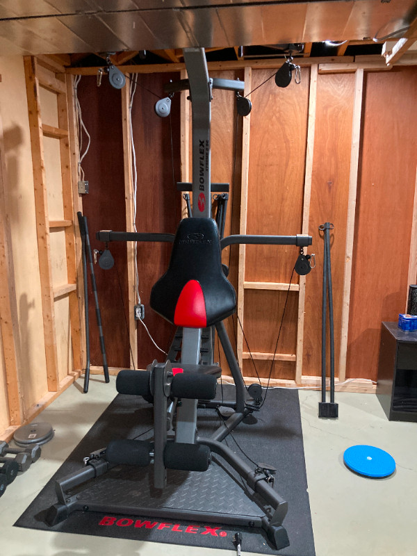 Bowflex - Like New in Exercise Equipment in Belleville
