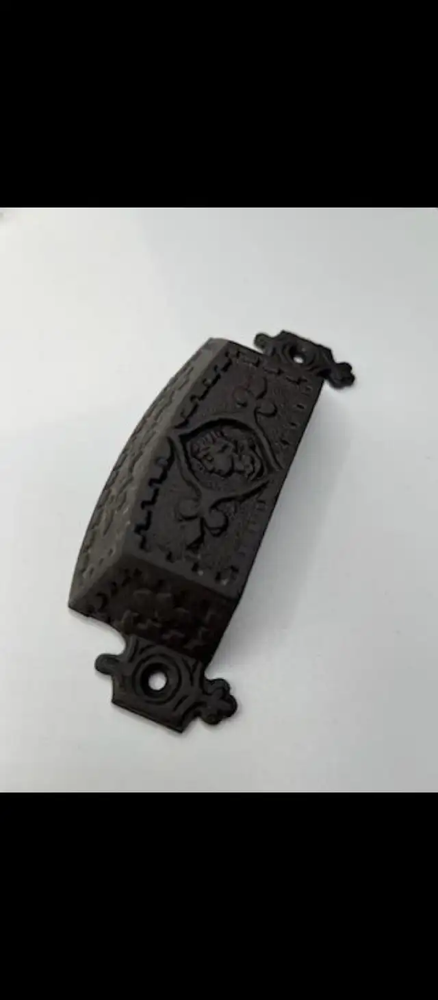 Cast iron drawer pulls  in Home Décor & Accents in Ottawa - Image 3