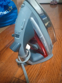 2 irons (not working) 