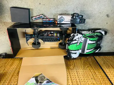 ECX Torment RC car With Charger