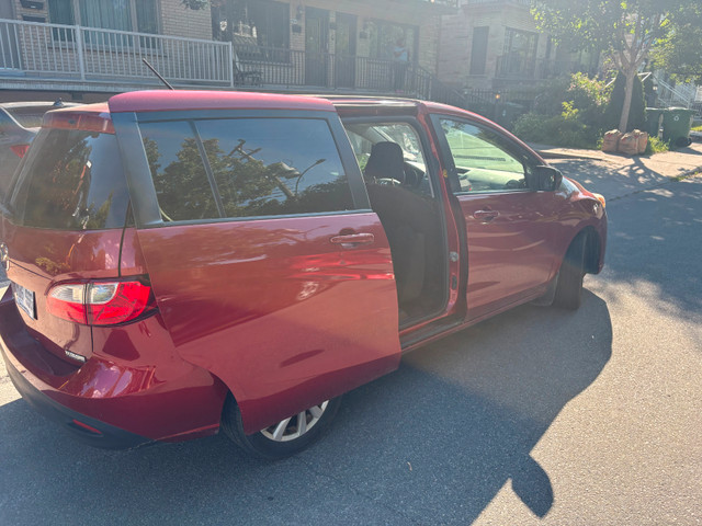 Mazda 5 2015 dans Autos et camions  à Ville de Montréal - Image 4