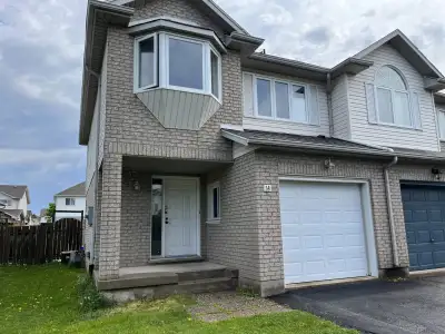 5 Bedrooms, ideal for BU college students.