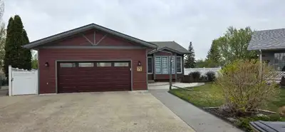 Siding crew needed, View more