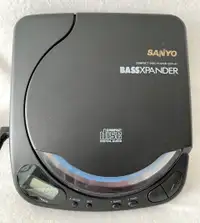 Sanyo CDP-47 Portable CD Player and Accessories