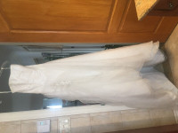 Élégante  robe de mariée de France Pronuptia