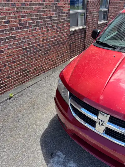 2010 Dodge Journey Very solid and reliable SUV with low mileage. Runs and drives great, mechanically...