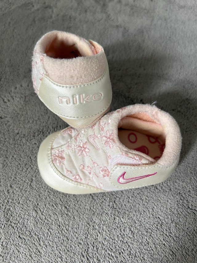 Baby Shoes, Sleep Sacks, Robe, Ballerina Dress, Leggings  in Clothing - 9-12 Months in Mississauga / Peel Region - Image 3