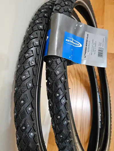 Schwalbe Marathon Winter Plus SmartGuard Tires, View more