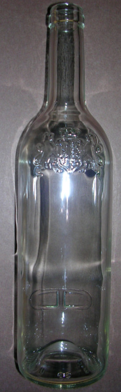 12 Clear Wine Bottles with "Coat of Arms" for bottling your wine in Hobbies & Crafts in St. Catharines - Image 2
