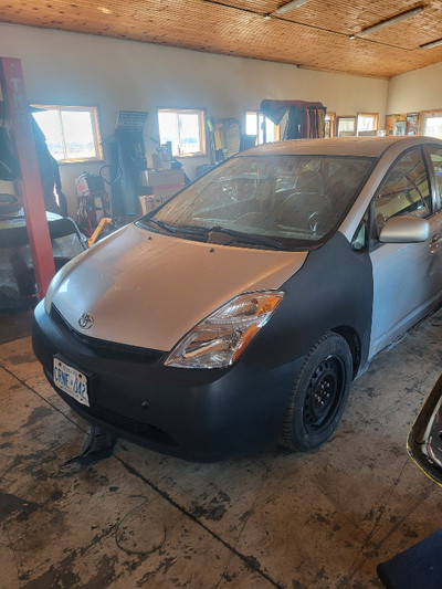 2005 prius 