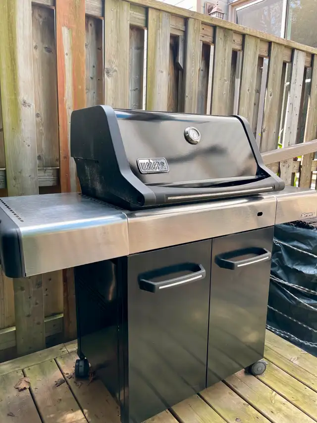 Weber Spirit E-310 3-Burner Natural Gas BBQ Grill with cover63234603941249123