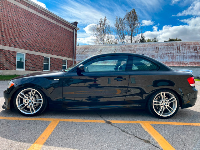2011 BMW 135i M-Pack in Cars & Trucks in London - Image 2