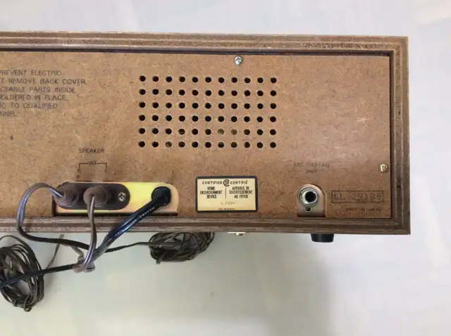 SounDesign Classic 4669 AM/FM Stereo 8 Track in Stereo Systems & Home Theatre in Mississauga / Peel Region - Image 8
