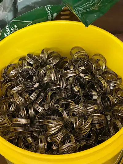 BRAND NEW 3/4”-1 1/16” STAINLESS STEEL (304) HOSE CLAMPS. $.30 cents Each UPDATE: BAGS (100 in each)...