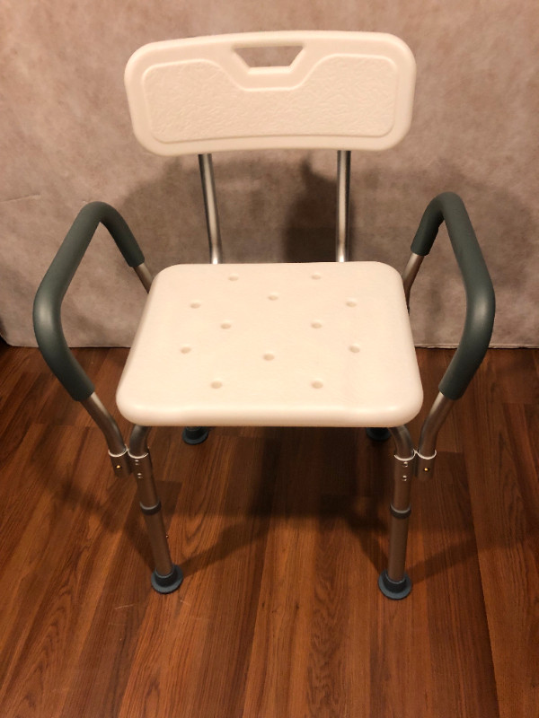 White Aluminum Medline Guardian Shower Chair Bath Seat in Health & Special Needs in City of Toronto