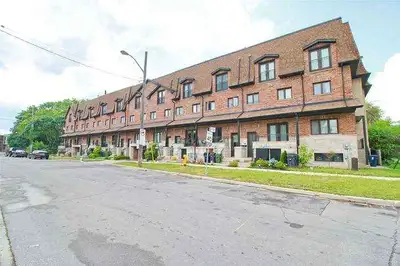 Room For Rent - Bathurst & Wilson