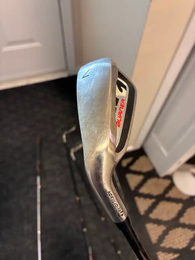 TaylorMade Junior Golf Clubs — 5 Clubs in Golf in Ottawa - Image 8