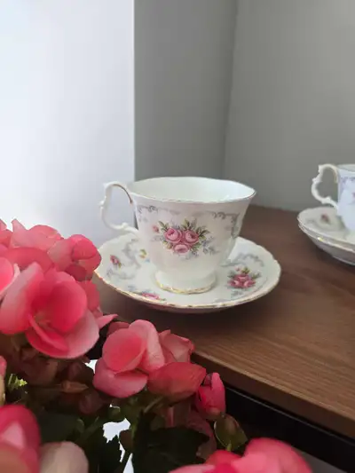  vintage Royal Albert tea cup and saucer 'Tranquillity' pattern, View more
