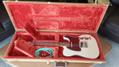 Absolutely like new, 2019 Fender (MIM) Vintera classic 60's Telecaster. Perfect setup. 10-42 strings...