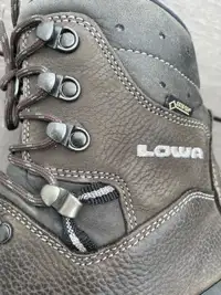 Lowa High Country GTX WXL Hiking Boots