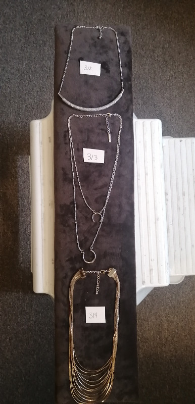 Bijoux à vendre dans Bijoux et montres  à Saint-Hyacinthe - Image 3
