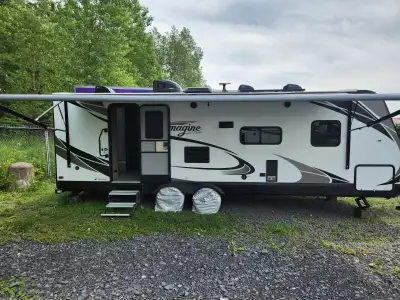 Nouveau Prix: $26 995 (Négociable) pour vente cet automne. Roulotte Grand Design Imagine Modèle 2600...
