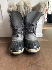 Sorel women’s / youth Winter Boots - size 6